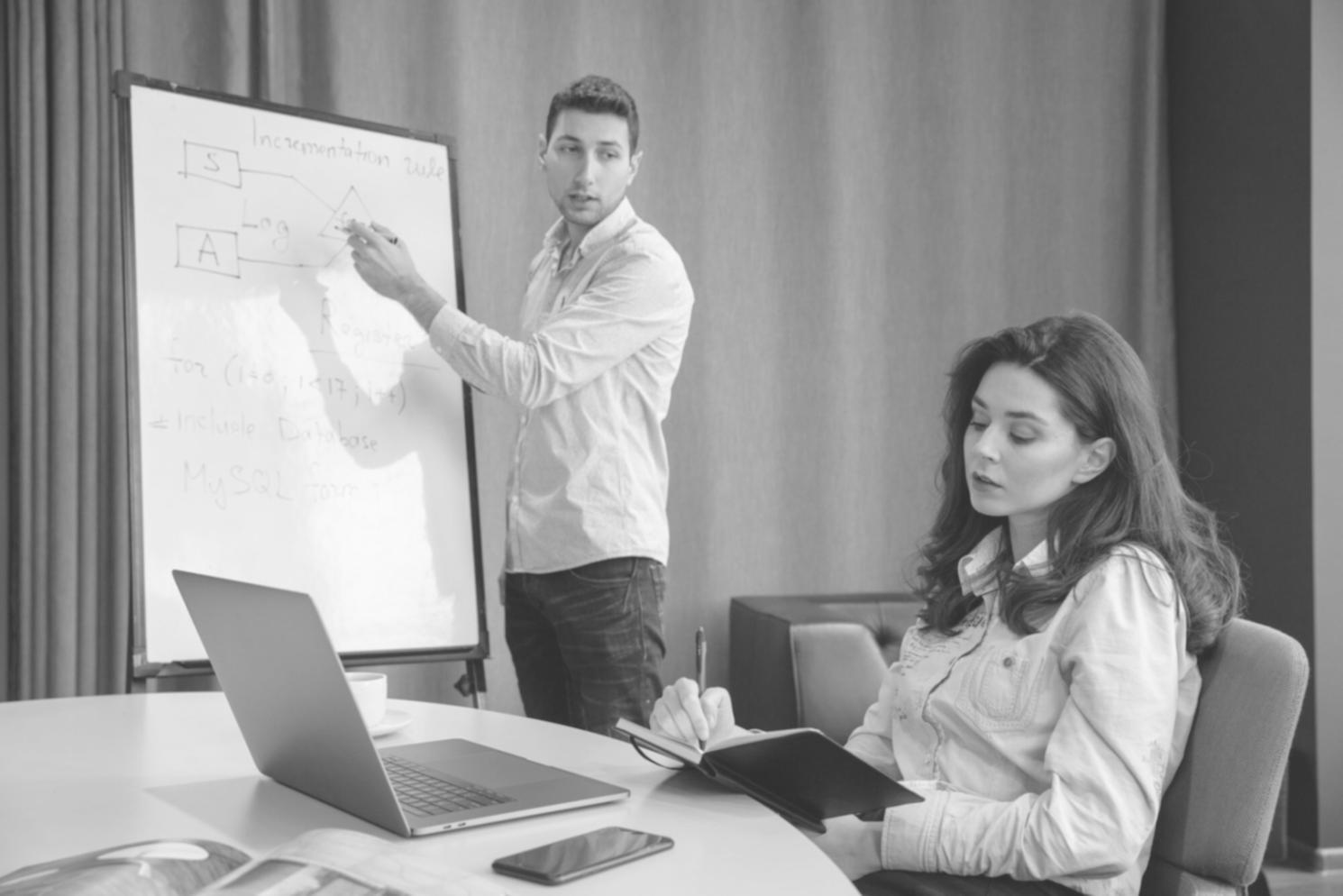 Session de formation fyniqpyrvex en cours